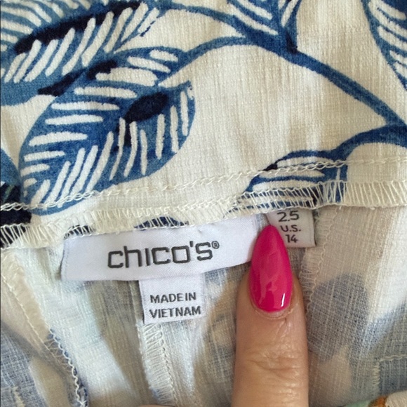 Chico’s Brigitte Cool Floral Ankle Pants - Picture 9 of 11